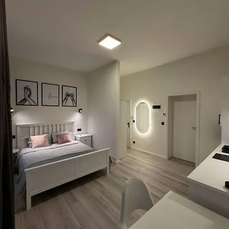 Studio A Ixelles - Viaduc Bruxelles Esterno foto